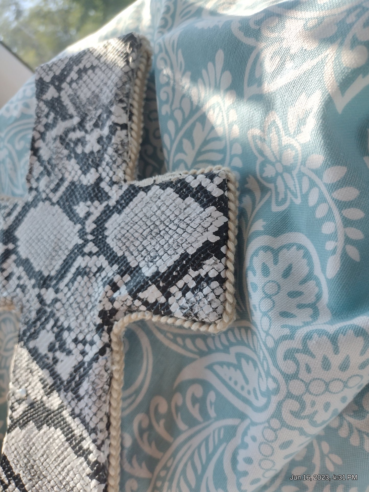 Snakeskin cross